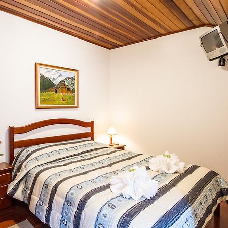 Pousada Serena Campos do Jordao Bagian luar foto